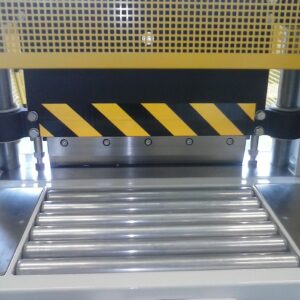 Bale cutters, strip cutters, slab cutters